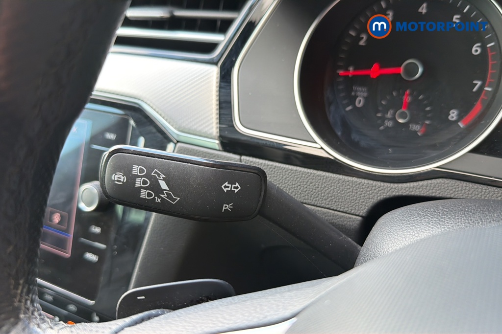Volkswagen Passat R-Line Automatic Petrol Saloon - Stock Number (1663845) - 5th supplementary image