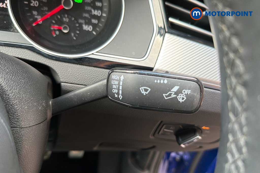 Volkswagen Passat R-Line Automatic Petrol Saloon - Stock Number (1663845) - 6th supplementary image