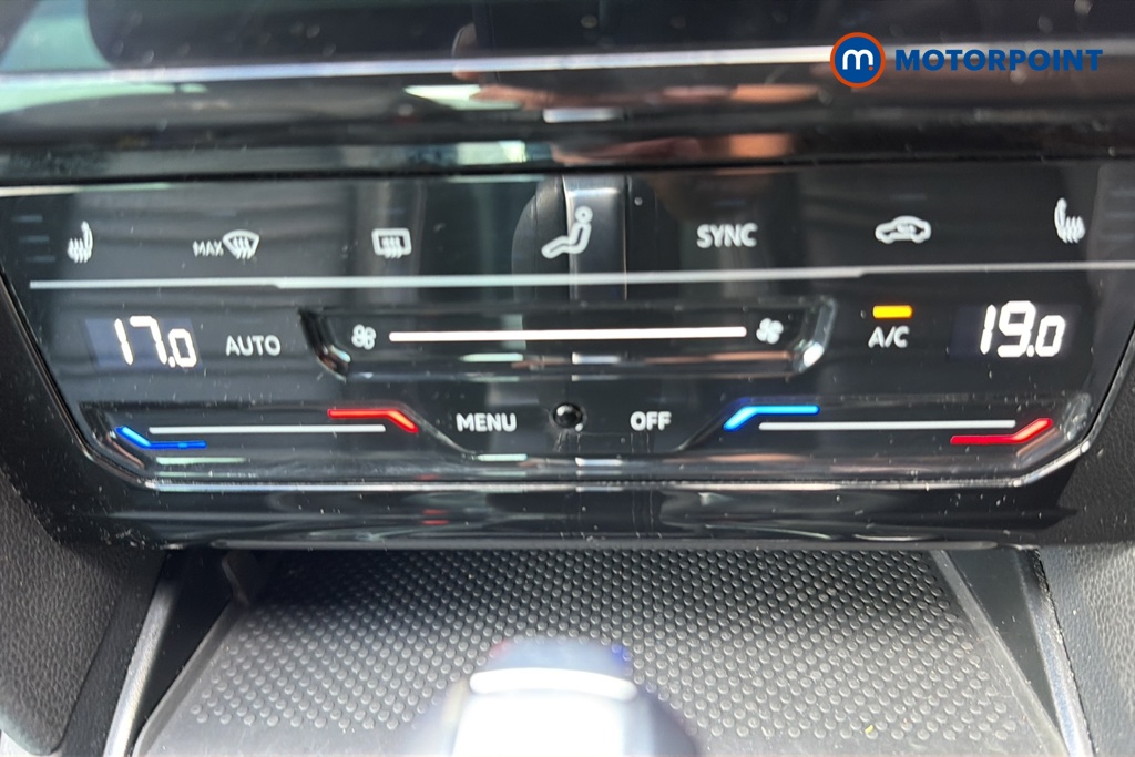 Volkswagen Passat R-Line Automatic Petrol Saloon - Stock Number (1663845) - 12th supplementary image