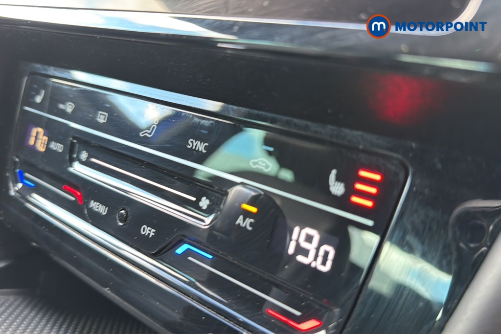 Volkswagen Passat R-Line Automatic Petrol Saloon - Stock Number (1663845) - 14th supplementary image