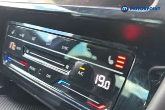 Volkswagen Passat R-Line Automatic Petrol Saloon - Stock Number (1663845) - 14th supplementary image