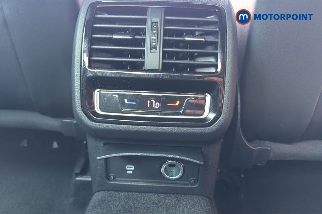 Volkswagen Passat R-Line Automatic Petrol Saloon - Stock Number (1663845) - 28th supplementary image