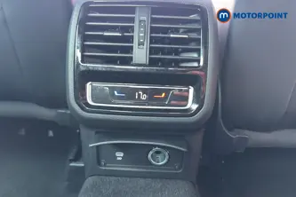 Volkswagen Passat R-Line Automatic Petrol Saloon - Stock Number (1663845) - 28th supplementary image