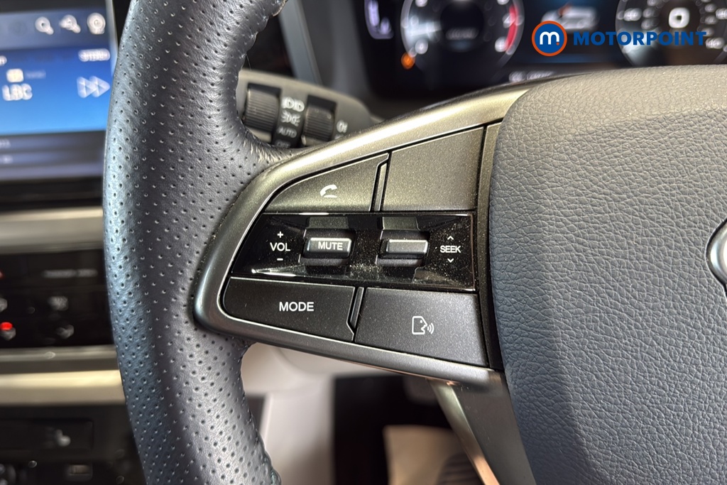 Ssangyong Korando Ventura Manual Petrol SUV - Stock Number (1628116) - 4th supplementary image