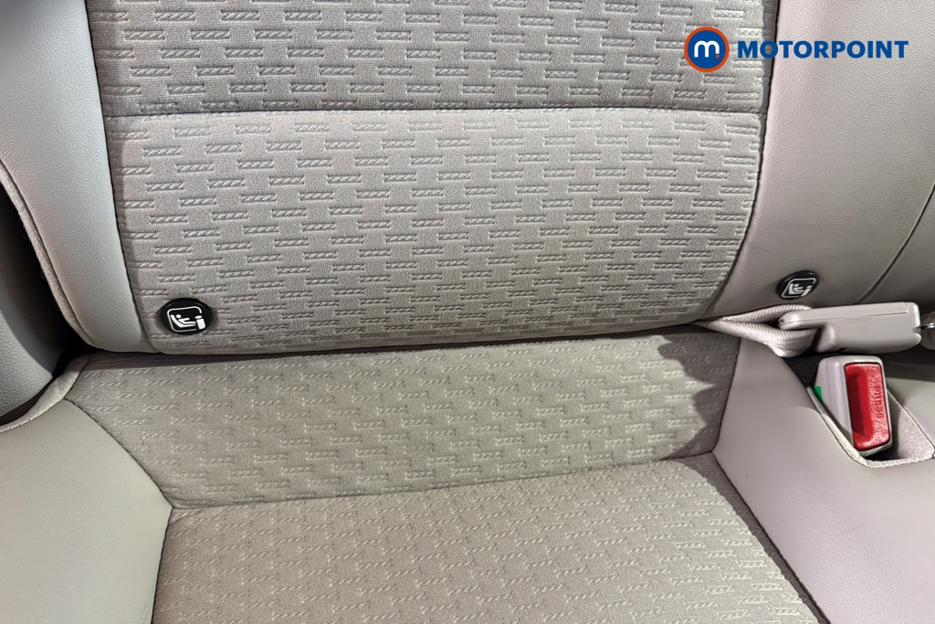 Ssangyong Korando Ventura Manual Petrol SUV - Stock Number (1628116) - 27th supplementary image