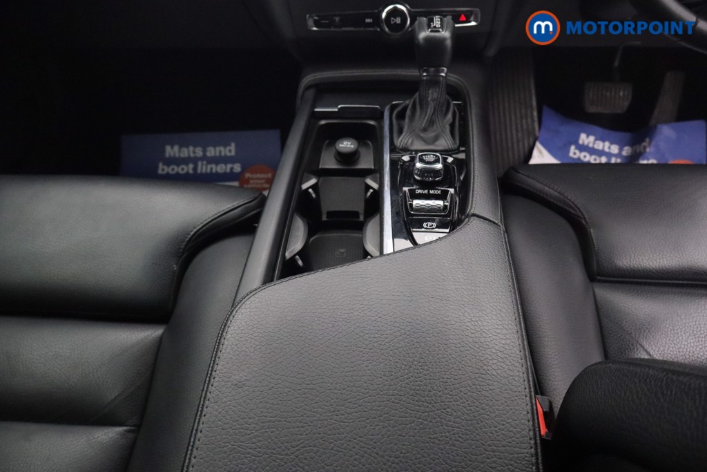 Volvo S90 Momentum Plus Automatic Petrol Saloon - Stock Number (1650997) - 5th supplementary image