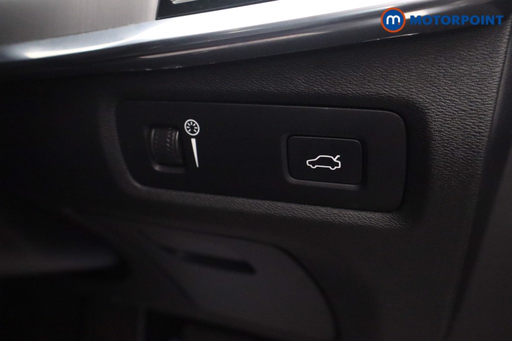 Volvo S90 Momentum Plus Automatic Petrol Saloon - Stock Number (1650997) - 19th supplementary image
