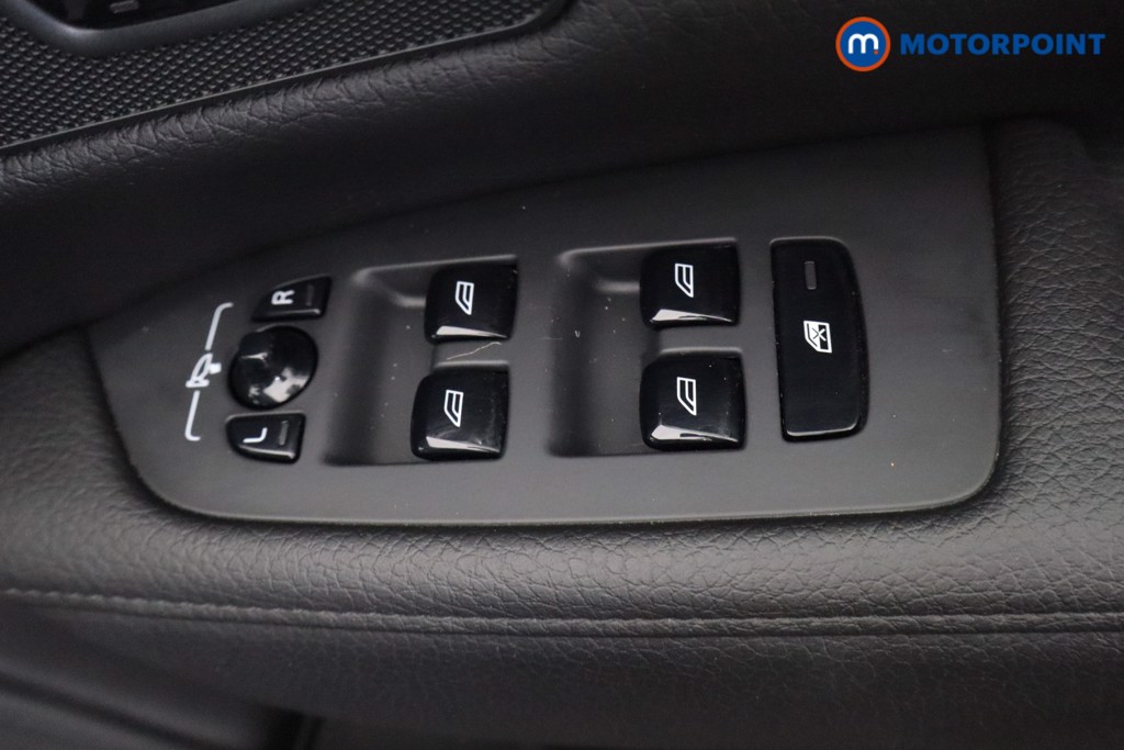 Volvo S90 Momentum Plus Automatic Petrol Saloon - Stock Number (1650997) - 23rd supplementary image