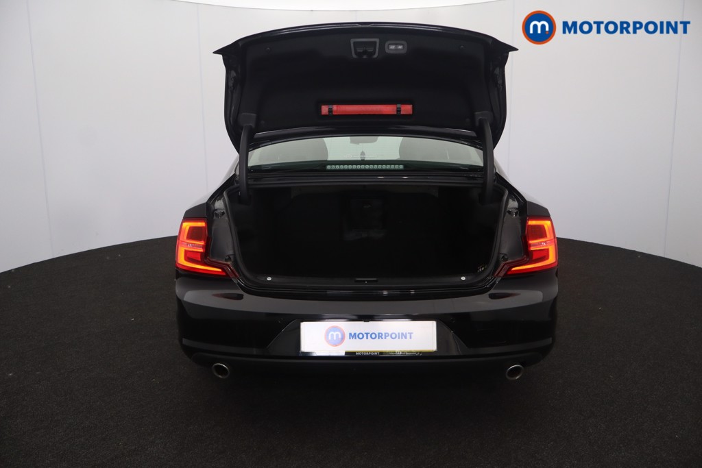 Volvo S90 Momentum Plus Automatic Petrol Saloon - Stock Number (1650997) - 38th supplementary image