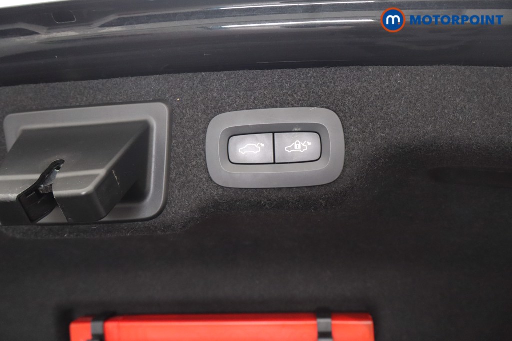 Volvo S90 Momentum Plus Automatic Petrol Saloon - Stock Number (1650997) - 39th supplementary image