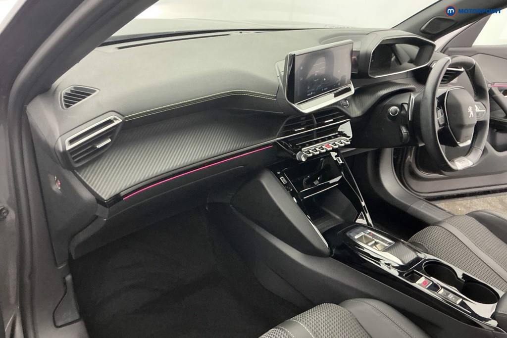 Peugeot 2008 GT Automatic Petrol SUV - Stock Number (1651335) - 9th supplementary image