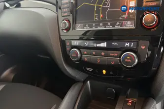 Nissan Qashqai Acenta Premium Manual Petrol SUV - Stock Number (1651629) - 12th supplementary image