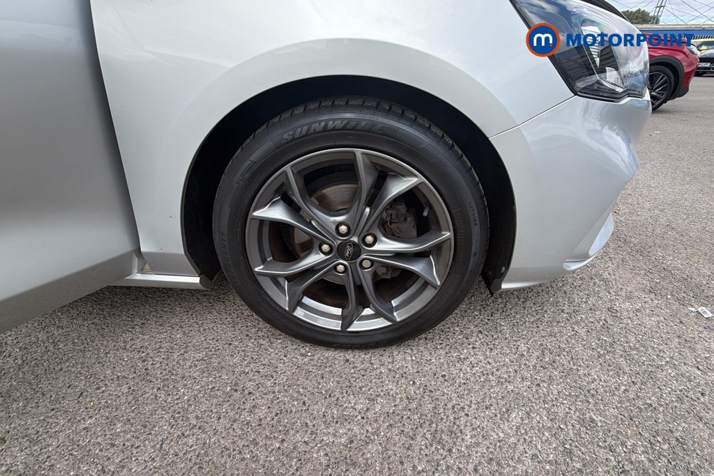 Ford Focus St-Line Manual Petrol Hatchback - Stock Number (1652407) - 35th supplementary image