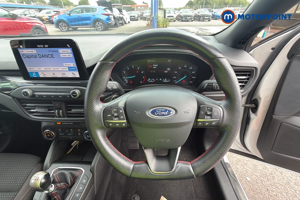 Ford Focus St-Line Manual Petrol Hatchback - Stock Number (1652407) - 38th supplementary image