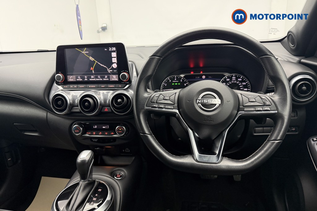 Nissan Juke N-Connecta Automatic Petrol SUV - Stock Number (1654233) - 2nd supplementary image