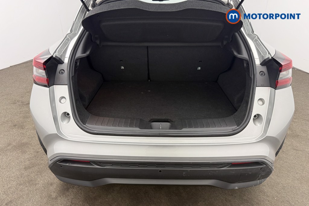 Nissan Juke N-Connecta Automatic Petrol SUV - Stock Number (1654233) - 5th supplementary image