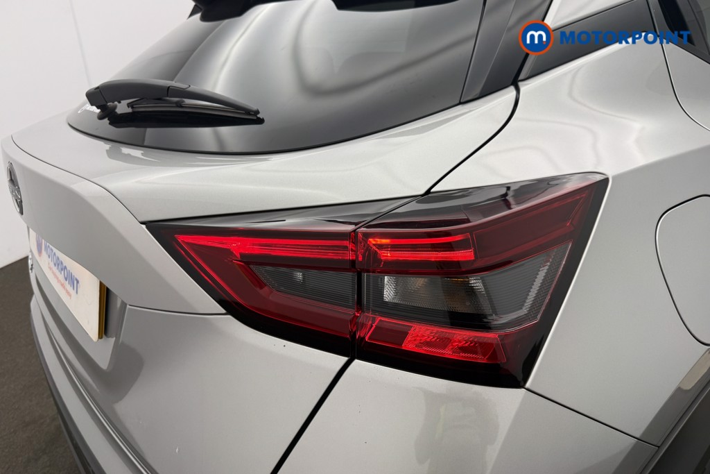 Nissan Juke N-Connecta Automatic Petrol SUV - Stock Number (1654233) - 19th supplementary image