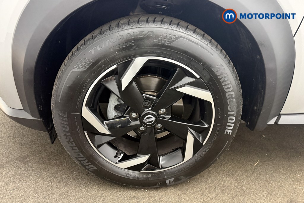 Nissan Juke N-Connecta Automatic Petrol SUV - Stock Number (1654233) - 26th supplementary image