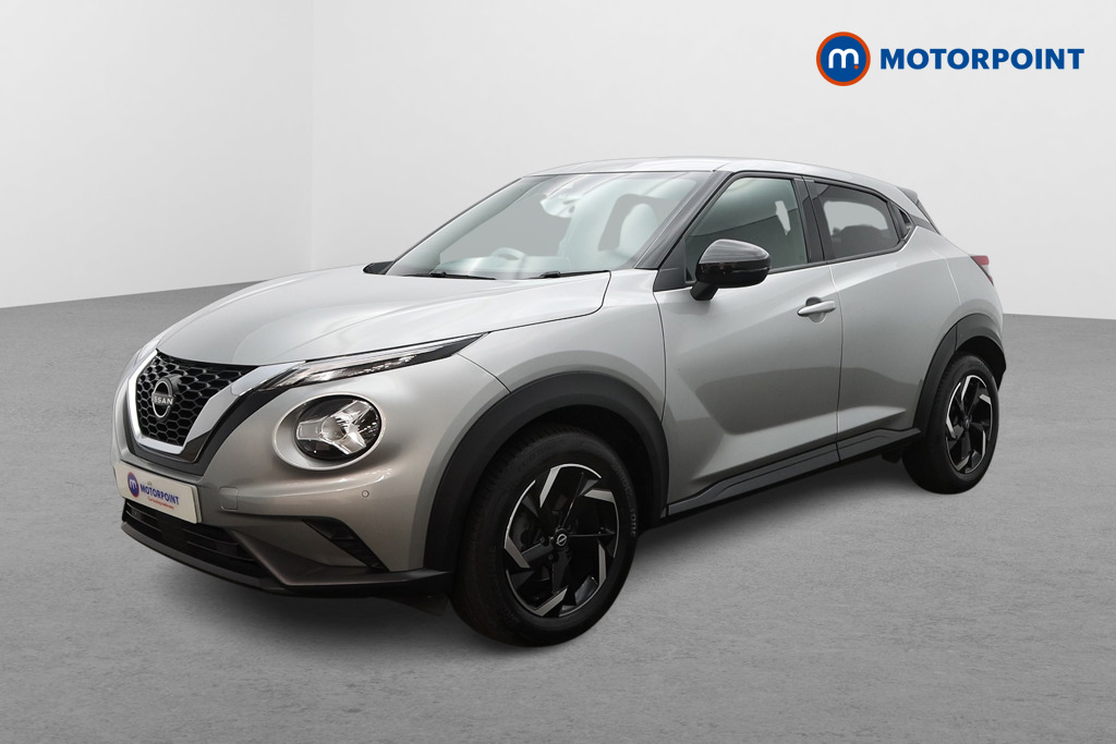 Nissan Juke N-Connecta Automatic Petrol SUV - Stock Number (1654233) - Passenger side front corner