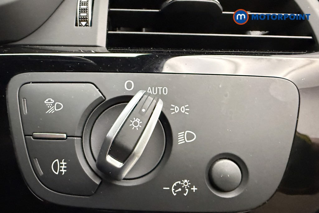 Audi A4 Black Edition Manual Petrol Saloon - Stock Number (1654833) - 18th supplementary image