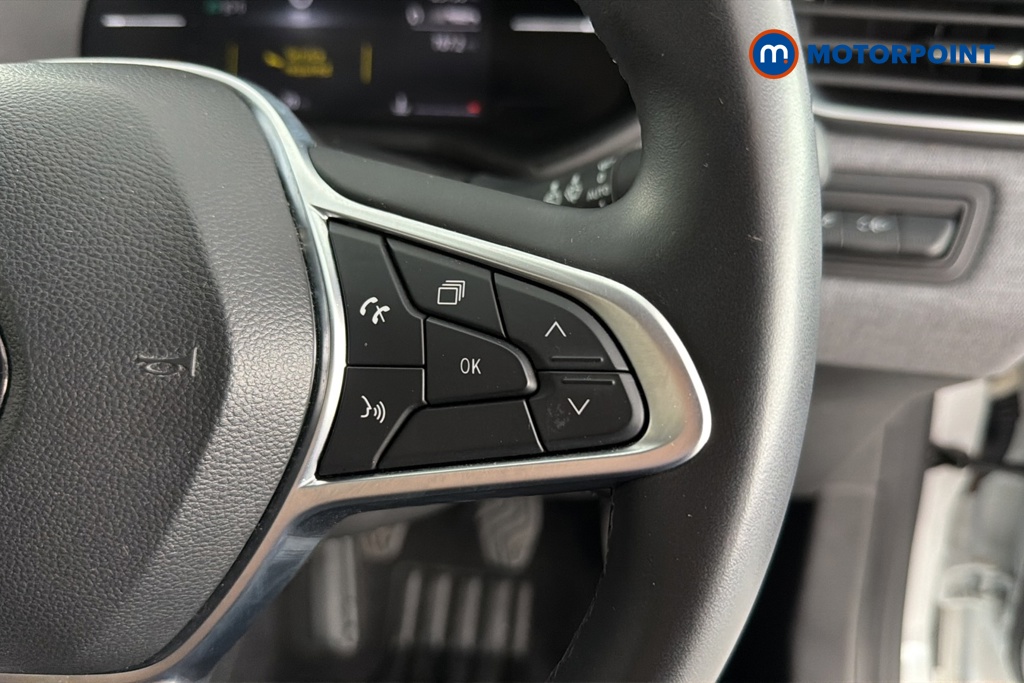Renault Clio Evolution Manual Petrol Hatchback - Stock Number (1655906) - 3rd supplementary image
