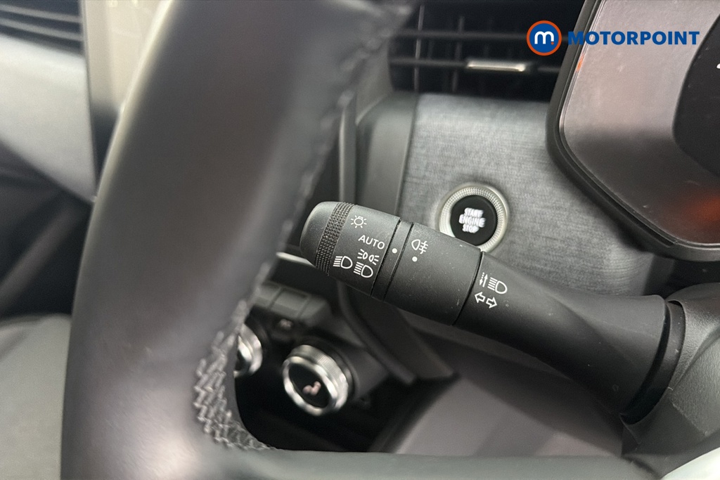 Renault Clio Evolution Manual Petrol Hatchback - Stock Number (1655906) - 5th supplementary image