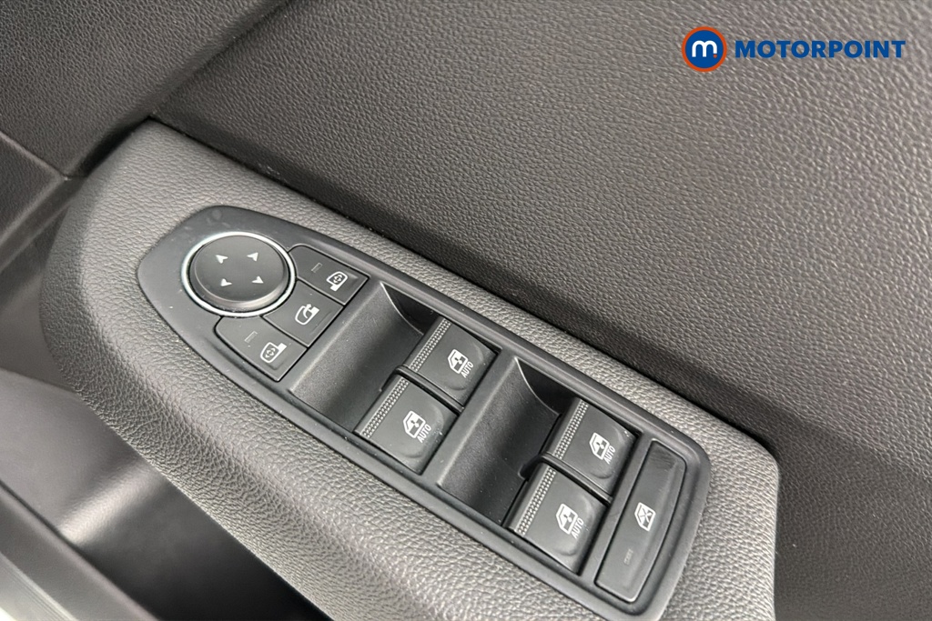 Renault Clio Evolution Manual Petrol Hatchback - Stock Number (1655906) - 19th supplementary image