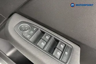 Renault Clio Evolution Manual Petrol Hatchback - Stock Number (1655906) - 19th supplementary image