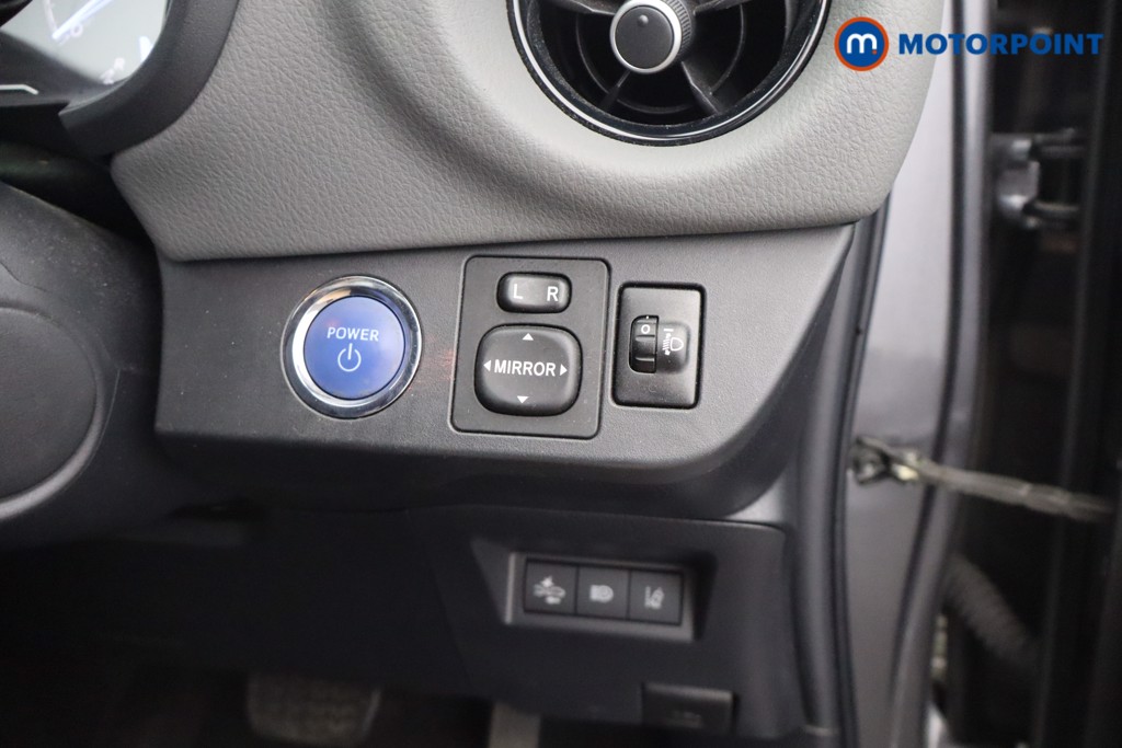 Toyota Yaris Icon Tech Automatic Petrol-Electric Hybrid Hatchback - Stock Number (1656133) - 9th supplementary image