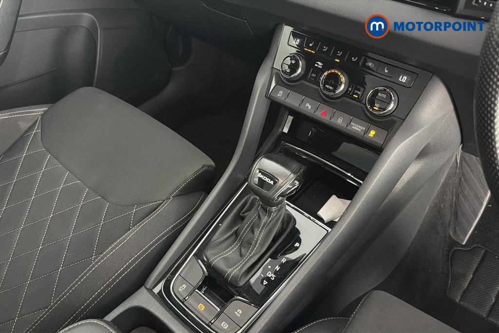 Skoda Karoq Sportline Automatic Petrol SUV - Stock Number (1656354) - 15th supplementary image