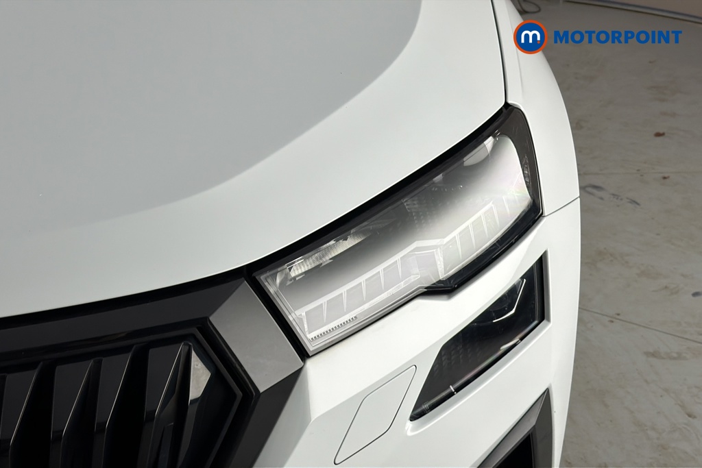 Skoda Karoq Sportline Automatic Petrol SUV - Stock Number (1656354) - 42nd supplementary image
