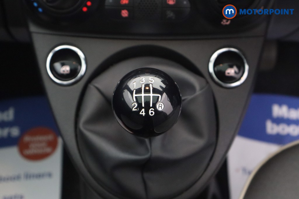 Fiat 500 Lounge Manual Petrol Hatchback - Stock Number (1656567) - 4th supplementary image