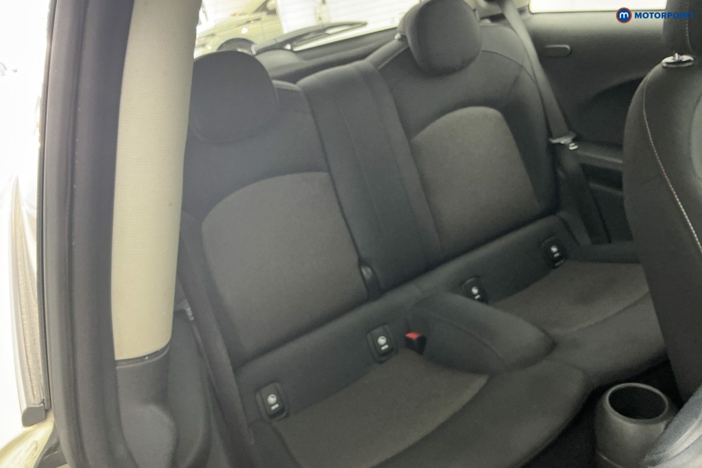 Mini Hatchback Cooper Classic Manual Petrol Hatchback - Stock Number (1657172) - 4th supplementary image