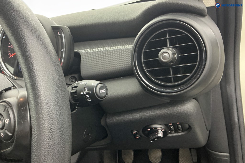 Mini Hatchback Cooper Classic Manual Petrol Hatchback - Stock Number (1657172) - 21st supplementary image