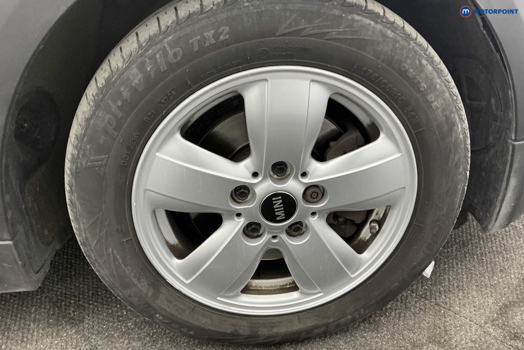 Mini Hatchback Cooper Classic Manual Petrol Hatchback - Stock Number (1657172) - 32nd supplementary image