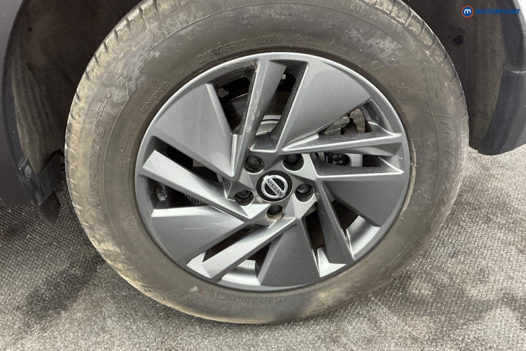 Nissan Qashqai Acenta Premium Automatic Petrol SUV - Stock Number (1657541) - 35th supplementary image