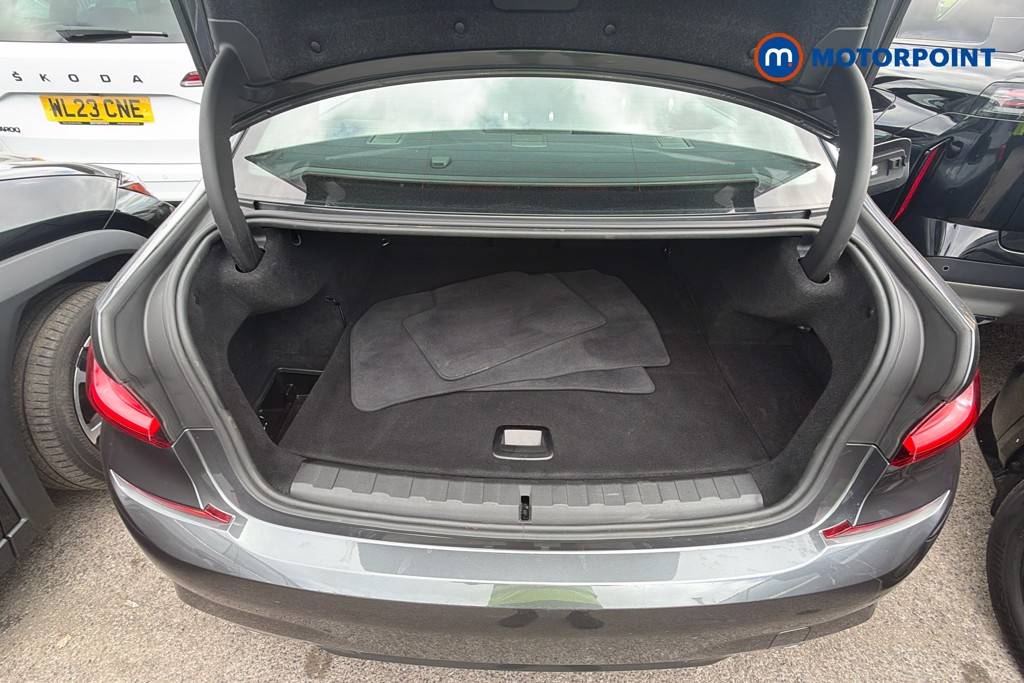 BMW 3 Series M Sport Automatic Petrol Plug-In Hybrid Saloon - Stock Number (1658022) - 33rd supplementary image
