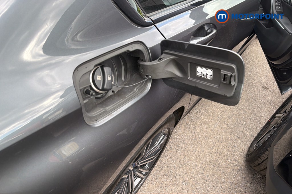 BMW 3 Series M Sport Automatic Petrol Plug-In Hybrid Saloon - Stock Number (1658022) - 34th supplementary image