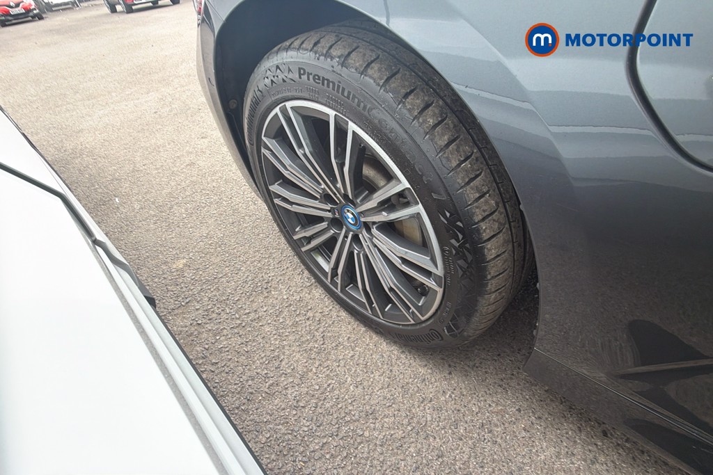 BMW 3 Series M Sport Automatic Petrol Plug-In Hybrid Saloon - Stock Number (1658022) - 41st supplementary image