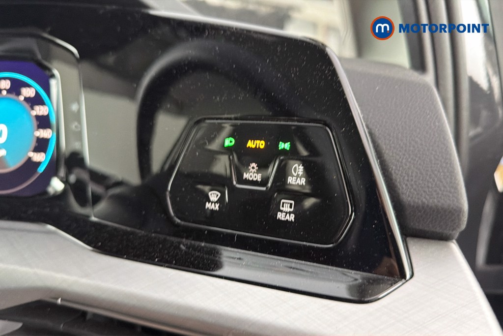 Volkswagen Golf Life Automatic Petrol Hatchback - Stock Number (1658501) - 18th supplementary image