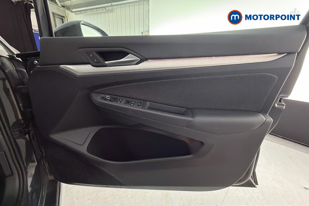 Volkswagen Golf Life Automatic Petrol Hatchback - Stock Number (1658501) - 19th supplementary image