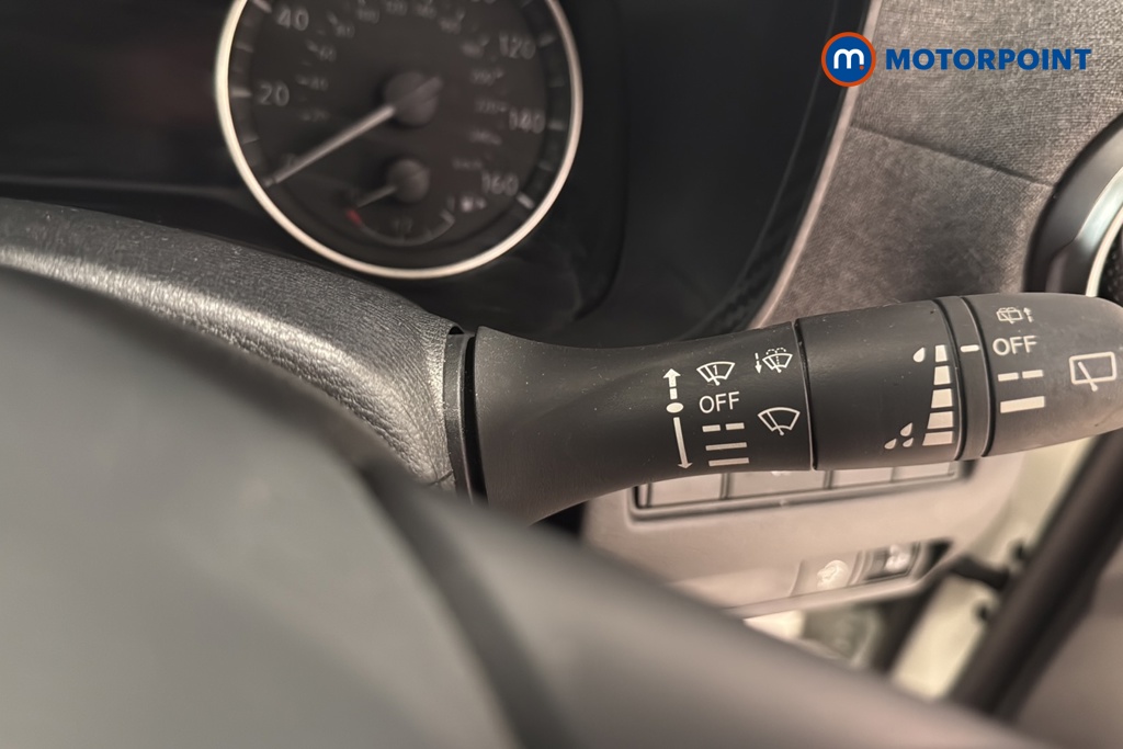 Nissan Juke Acenta Premium Manual Petrol SUV - Stock Number (1659251) - 6th supplementary image