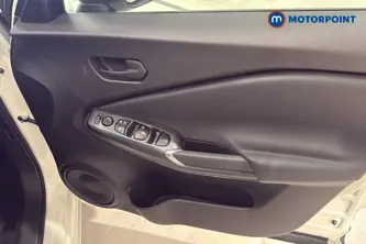 Nissan Juke Acenta Premium Manual Petrol SUV - Stock Number (1659251) - 18th supplementary image