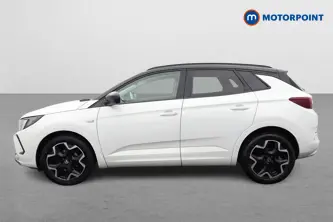 Vauxhall Grandland Ultimate Manual Petrol SUV - Stock Number (1660038) - Passenger side