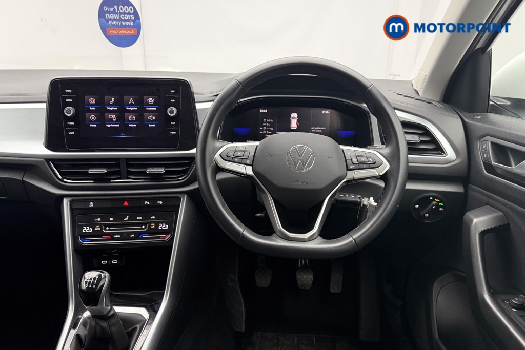 Volkswagen T-Roc Life Manual Petrol SUV - Stock Number (1660358) - 2nd supplementary image