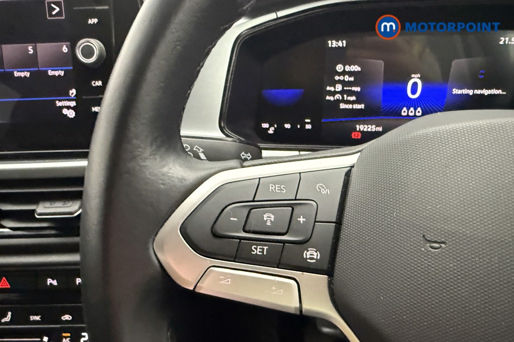 Volkswagen T-Roc Life Manual Petrol SUV - Stock Number (1660358) - 7th supplementary image