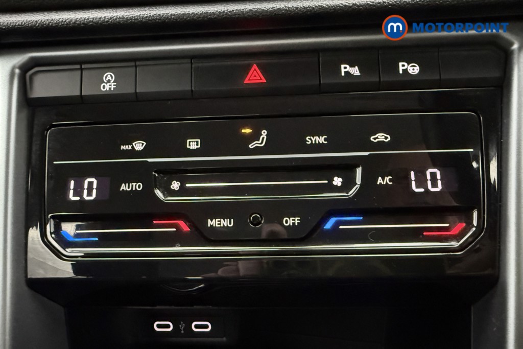 Volkswagen T-Roc Life Manual Petrol SUV - Stock Number (1660364) - 15th supplementary image