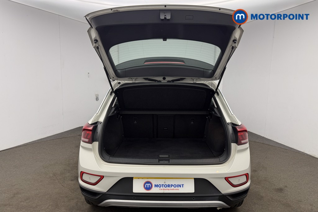 Volkswagen T-Roc Life Manual Petrol SUV - Stock Number (1660364) - 21st supplementary image
