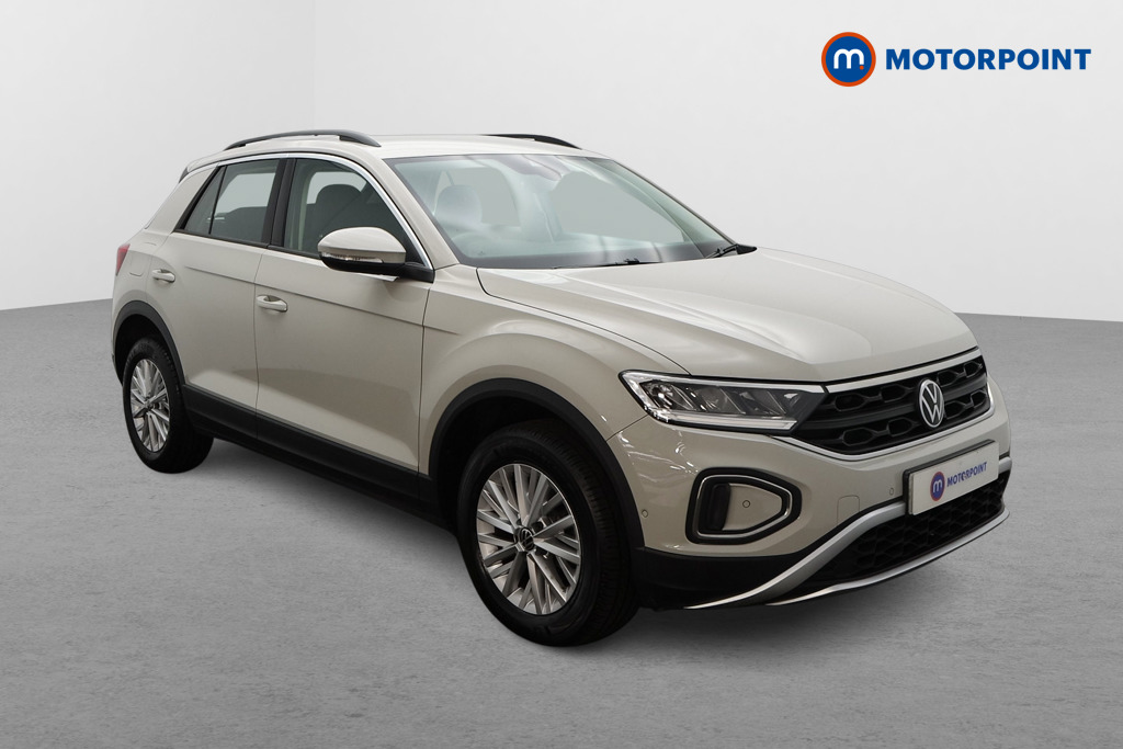 Volkswagen T-Roc Life Manual Petrol SUV - Stock Number (1660364) - Drivers side front corner
