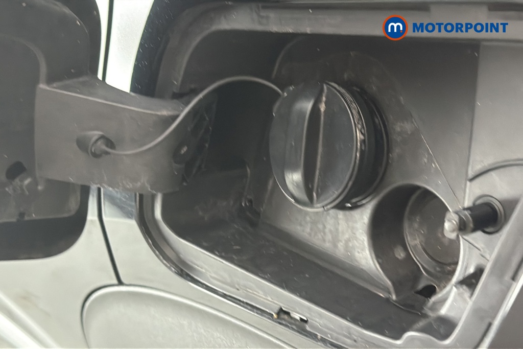 Peugeot 2008 GT Manual Petrol SUV - Stock Number (1660627) - 41st supplementary image